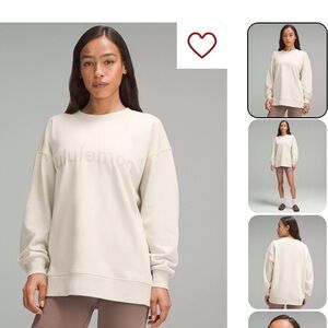 Perfectly Oversized Crew |
Women's Sweatshirts size 10 | Bone